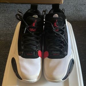 Mens Jordan’s 9.5